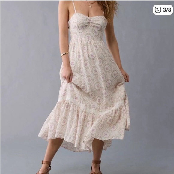 American Eagle Outfitters Dresses & Skirts - American Eagle Catie Dress -Floral Maxi - Open Back